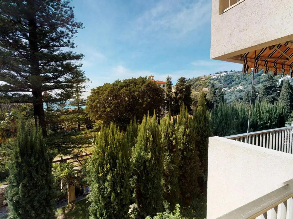 Appartement Menton, 2 pièces, 4 personnes - FR-1-196-203