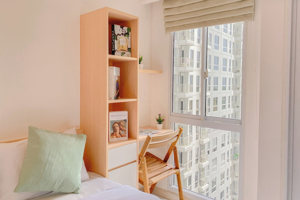 Studio Apartment At Tokyo Riverside Pik 2 Near Hope Intercultural School