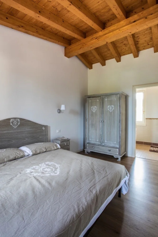 Elegant Lake Garda Villa With Garden