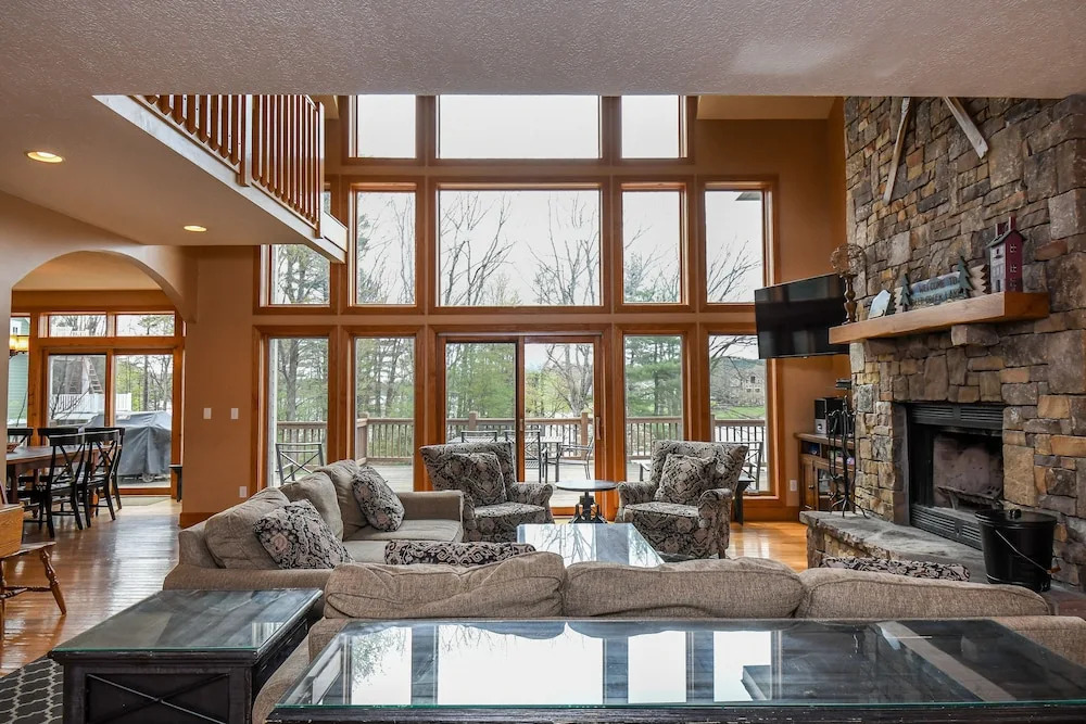 Unforgettable 8 Bedroom House