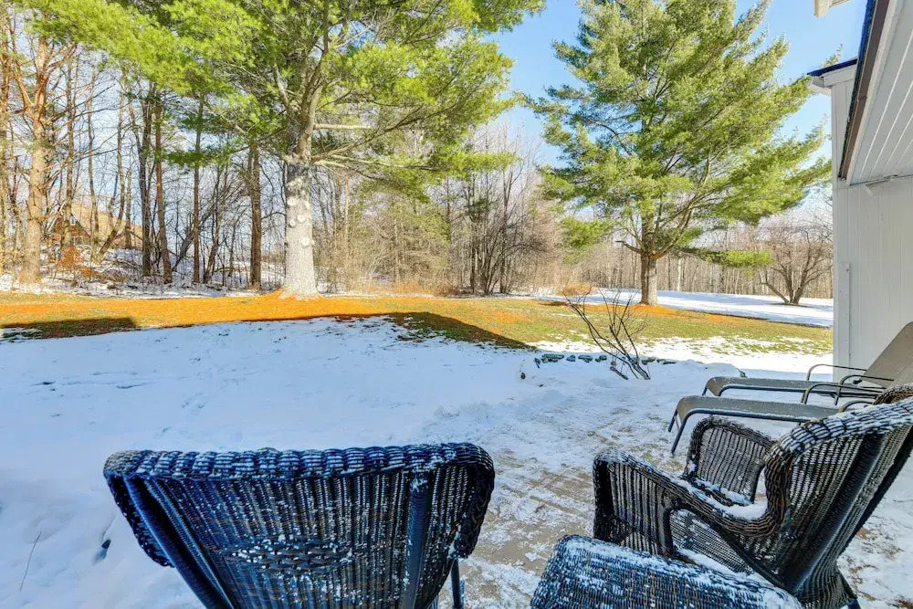 Shuttle to Slopes: Mtn Condo < 1 Mi to Sugarbush