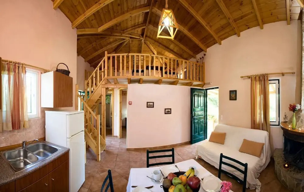 FOUFAS HOUSES