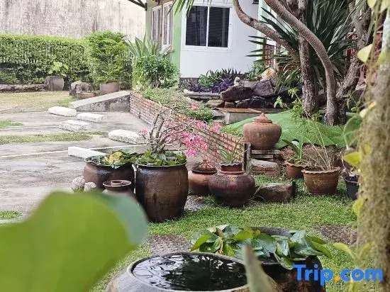 Khunnampheung Apartment