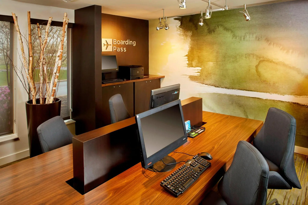 Courtyard by Marriott Lansing