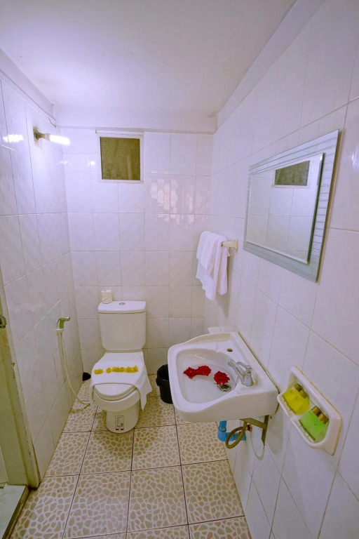 Taim Phyu Hotel