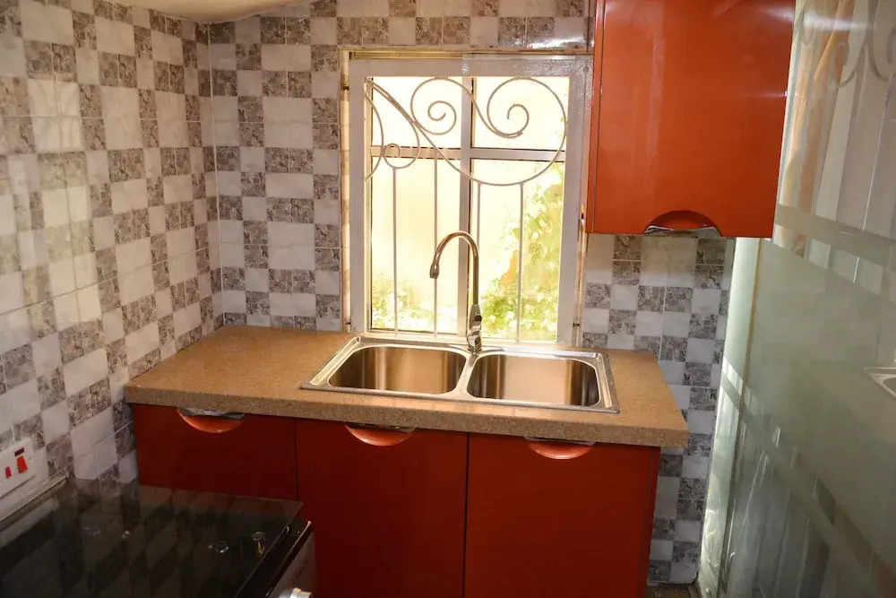Aishar Residence