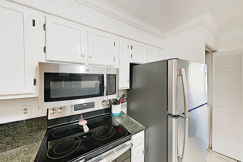 26 W Mariners Cay Drive Condo 3 Bedrooms 2 Bathrooms Condo