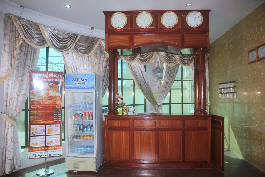 7 Makara Hotel