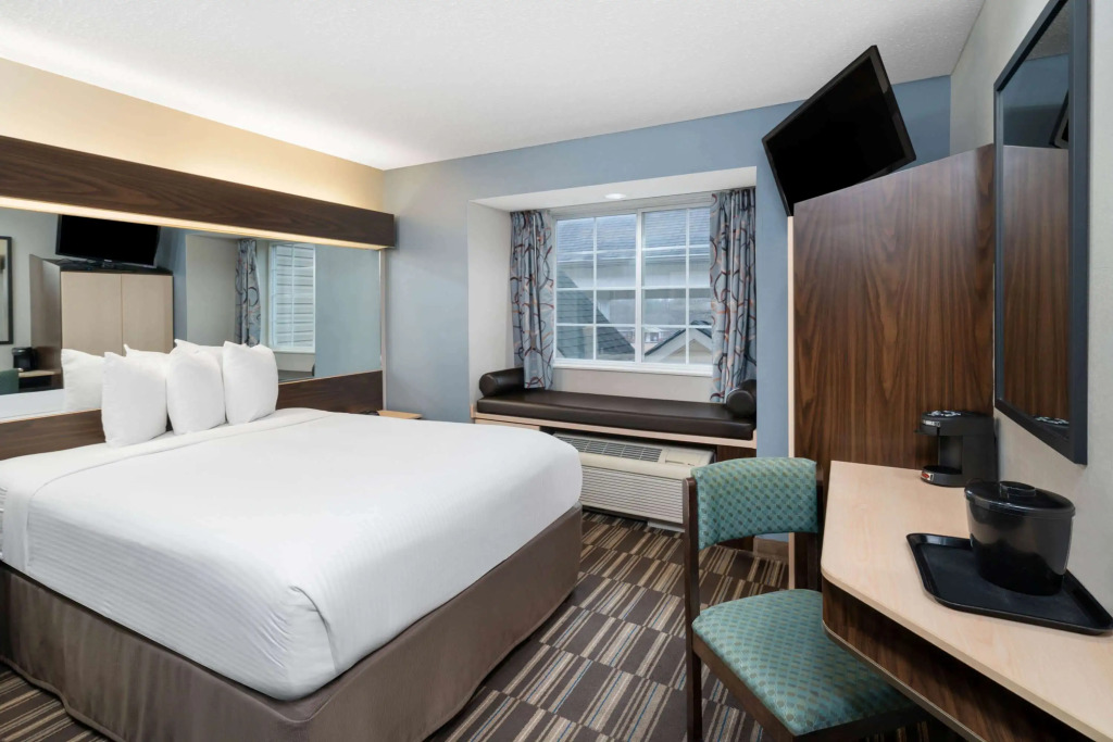 Microtel Inn and Suites by Wyndham Columbus North