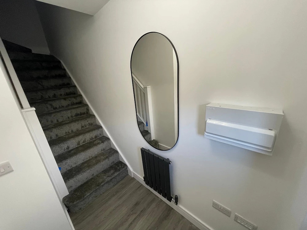 Brand New High Spec House with Parking & Wi-Fi By Home Away From Home - A