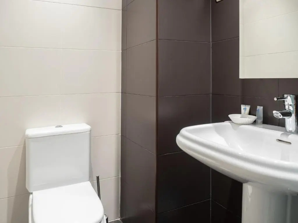 2275-Superb new apt on Valle Romano, golf view