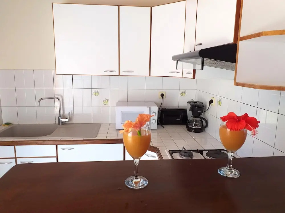 Apartment With 2 Bedrooms in Sainte-anne, With Shared Pool, Enclosed Garden and Wifi - 3 km From the Beach