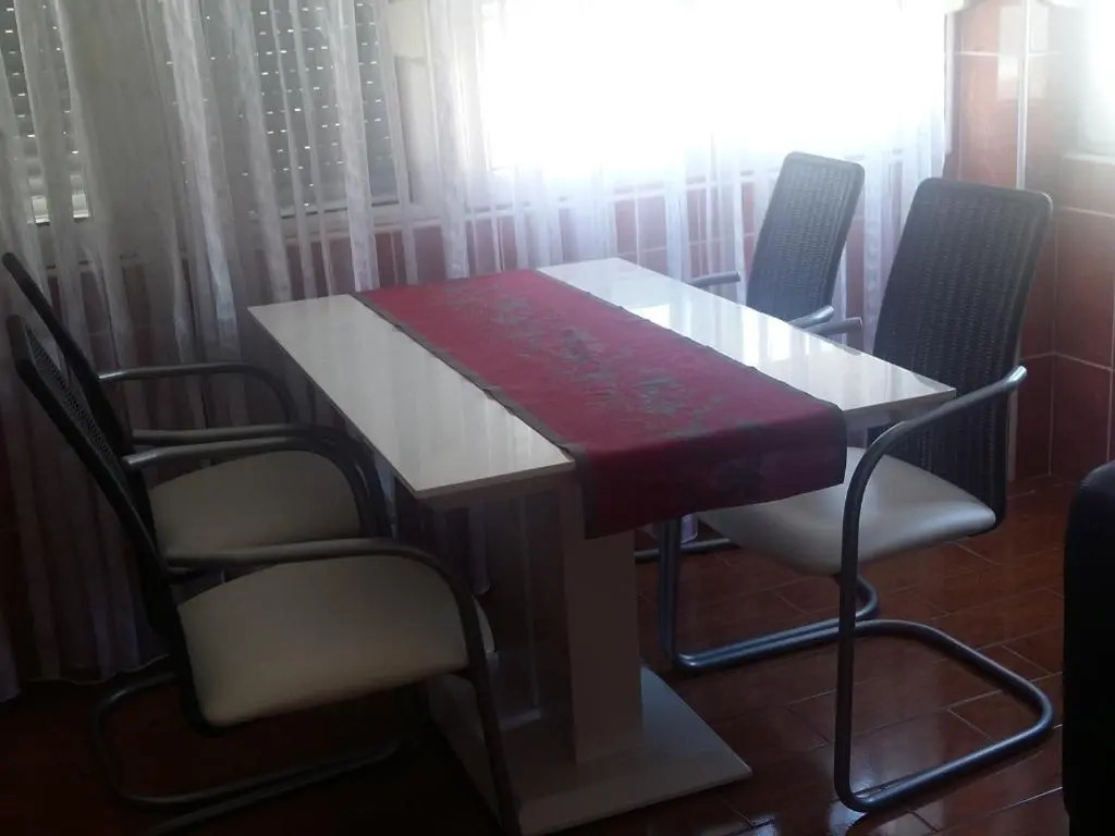 Lazar Apartments