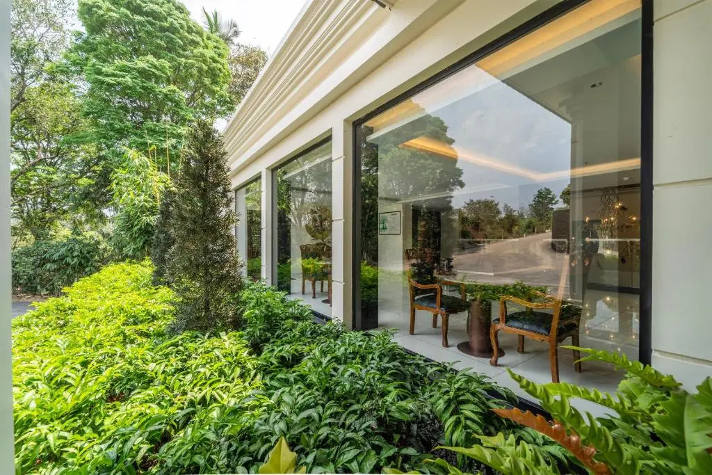 Treebo Premium Silva Lux