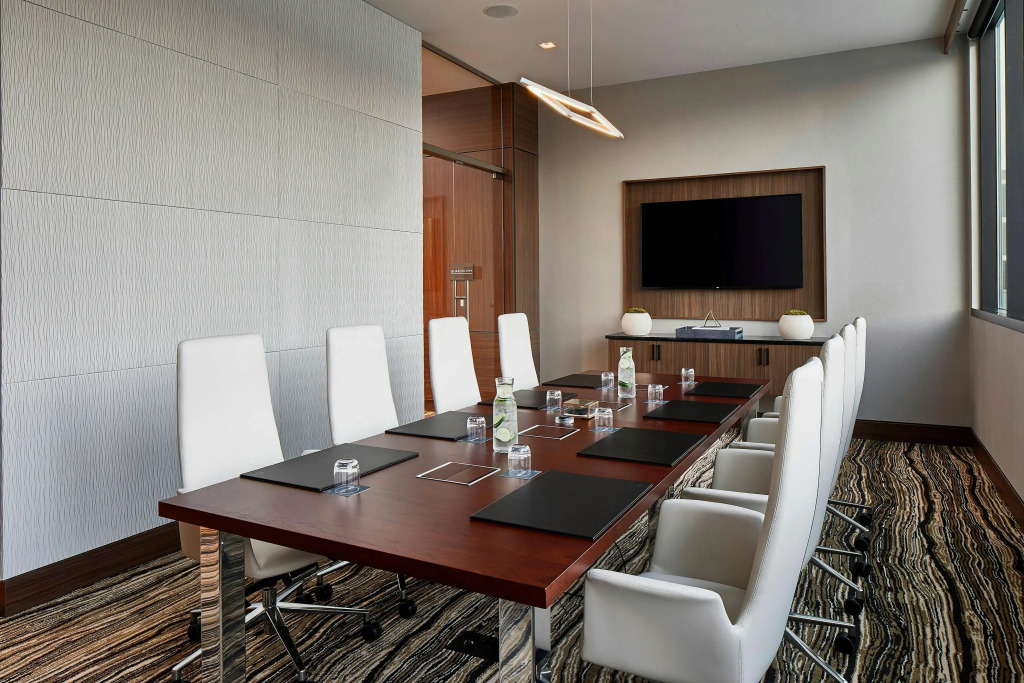 AC Hotel by Marriott Cleveland Beachwood