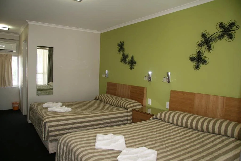Queensgate Motel