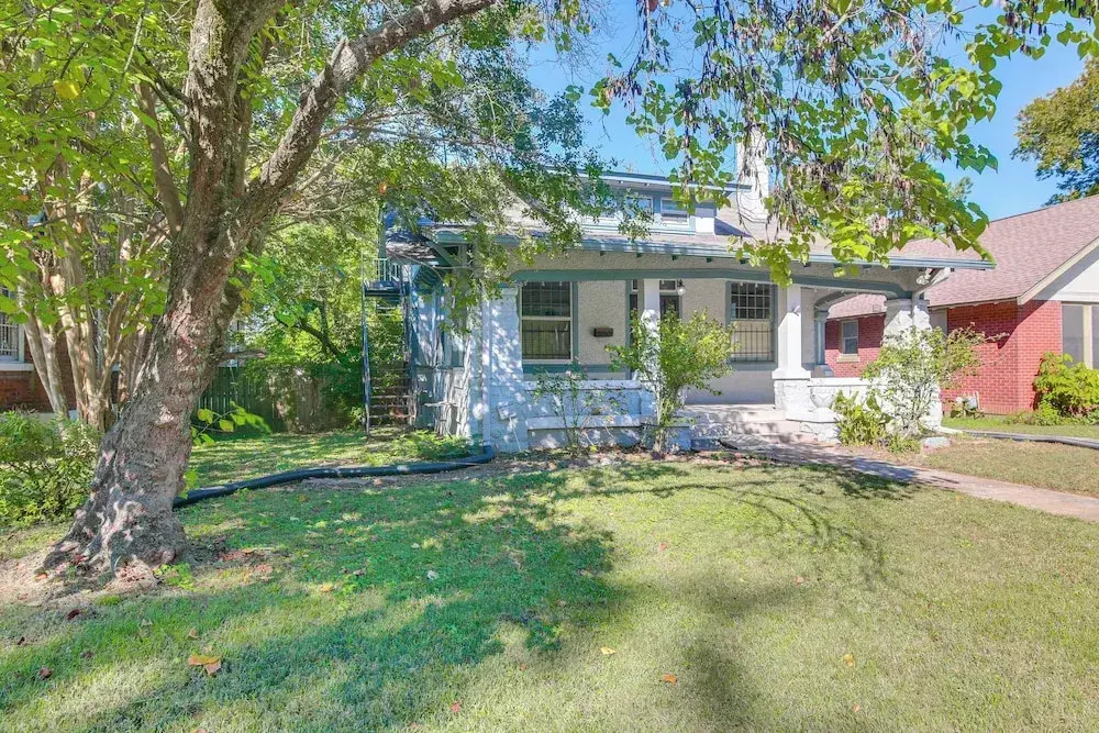 Midtown Home Near BBQ & Overton Park!