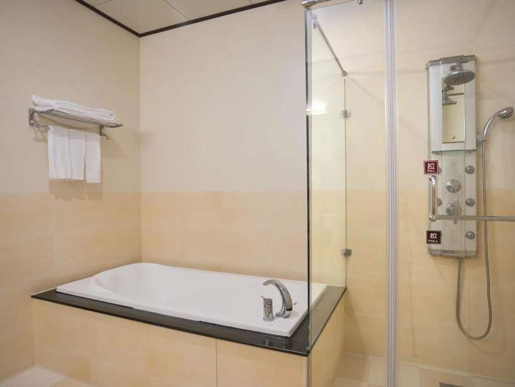 Le Beau Max Resort