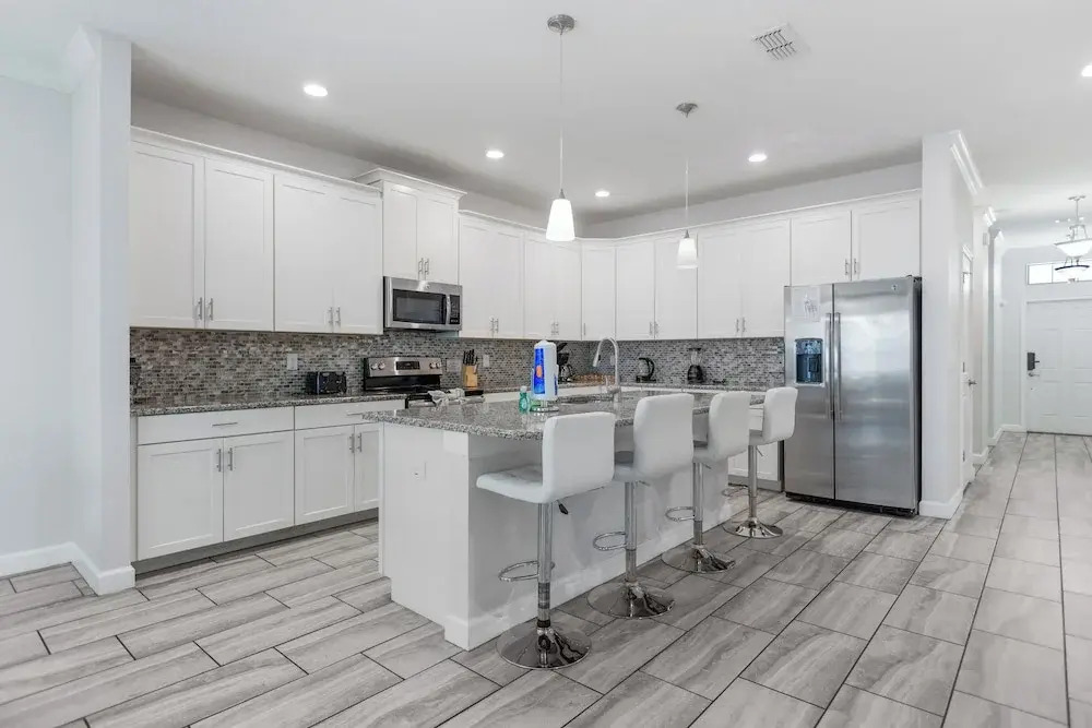 Kissimmee Retreat  6BR House Sleeps 14