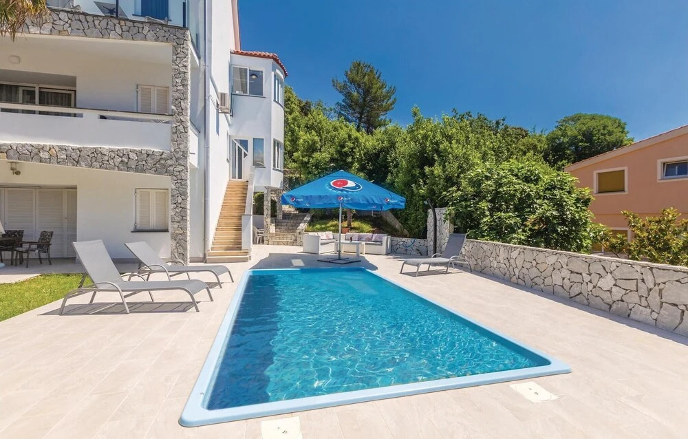 Beautiful Apartment in Krk With 2 Bedrooms, Wifi and Outdoor Swimming Pool