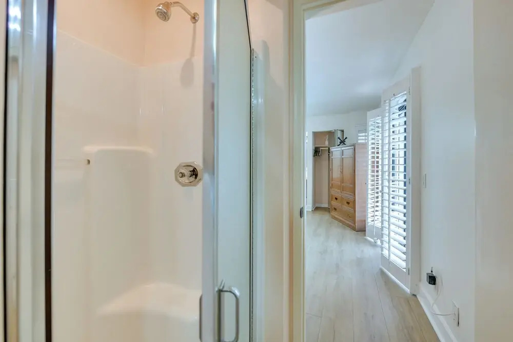 Quiet Palm Desert Condo: Workspace & Pool Access!