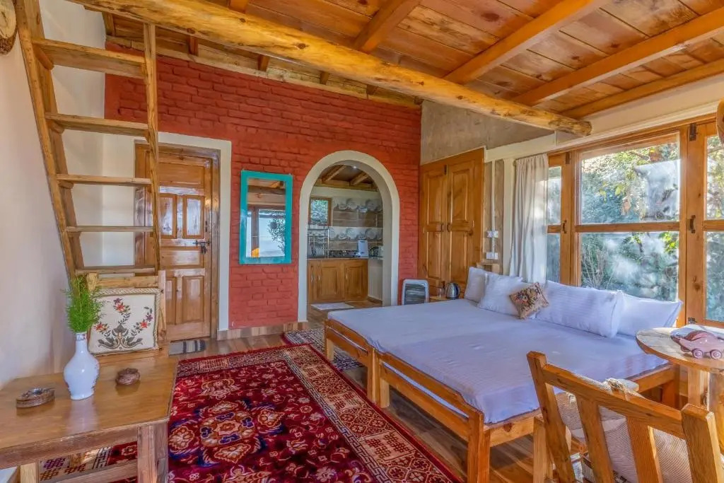 SaffronStays Altura - 2-BR villa with attic room, verandahs, orchards & Himalayan views in Mukteshwar