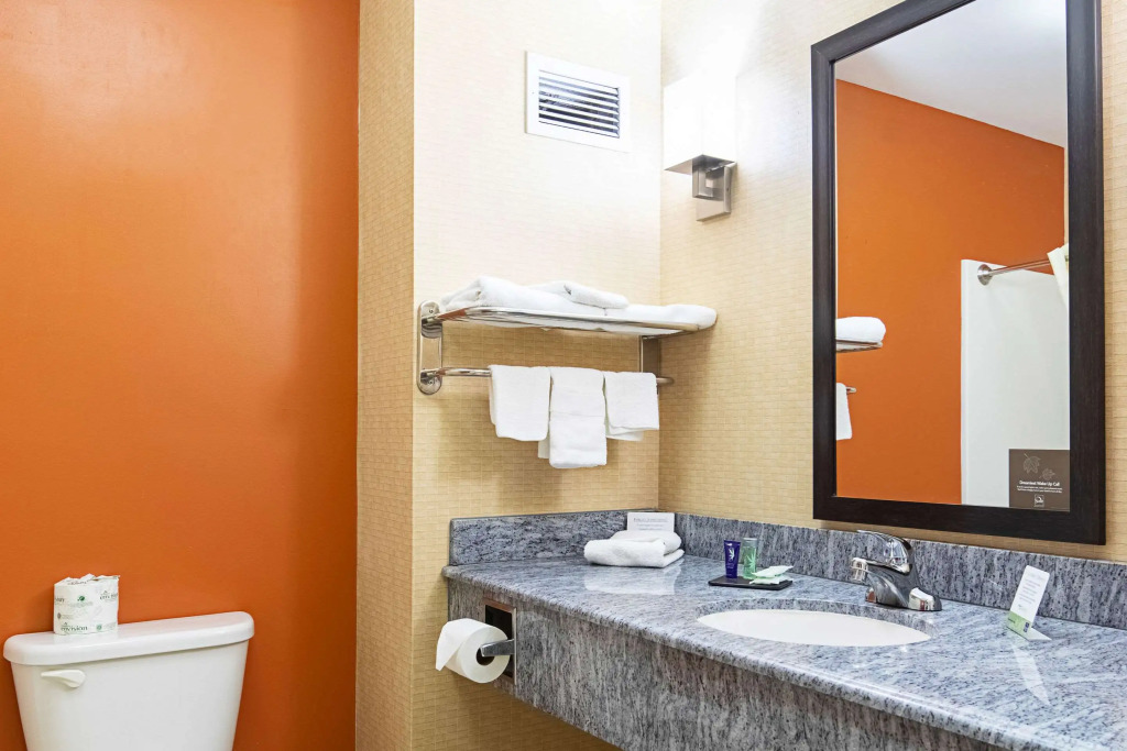 Sleep Inn & Suites Dyersburg I-155