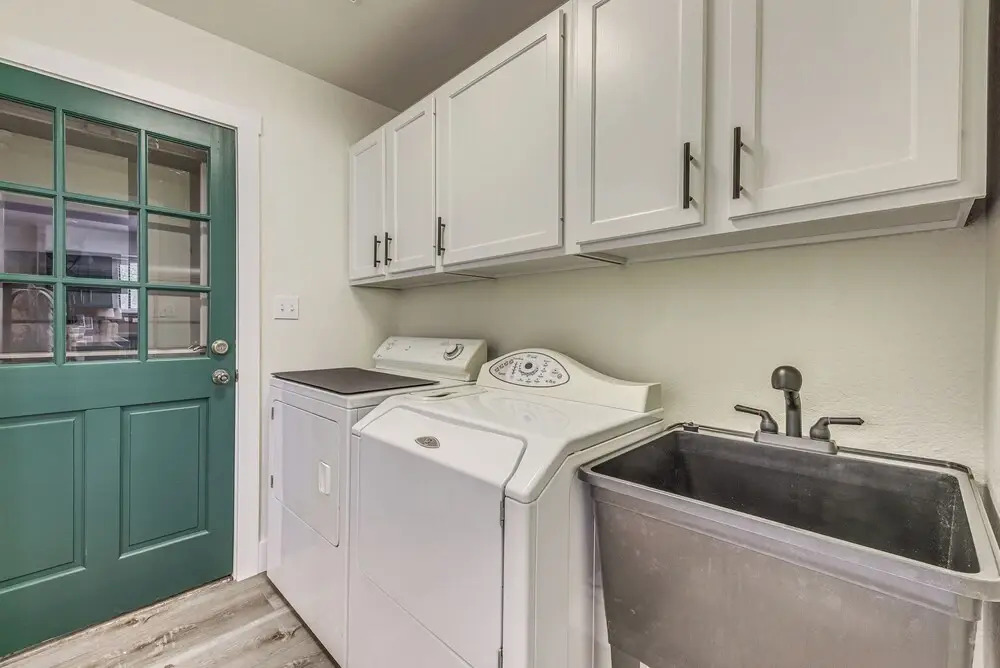 Mountain Retreat: Near Grindstone Lake & Trails!