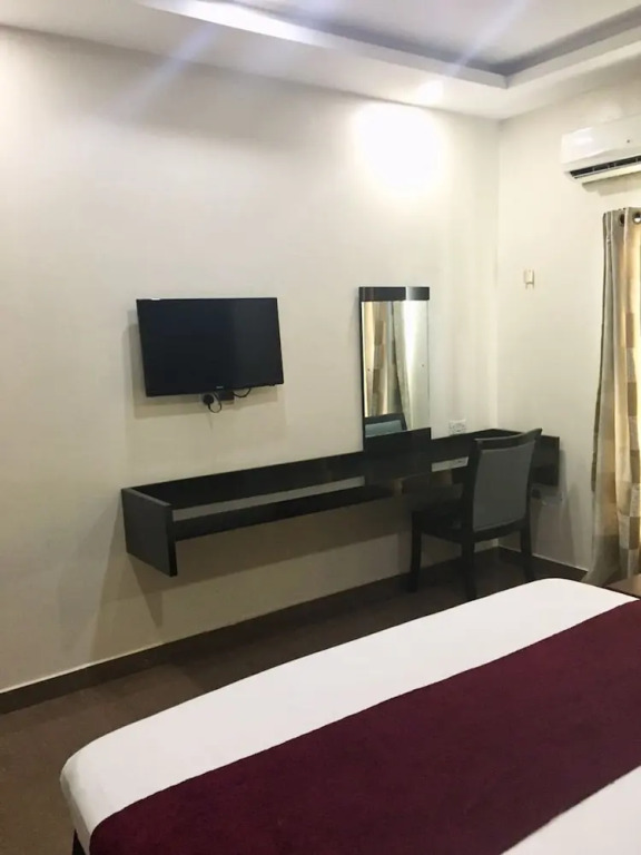 Hearts Hotel