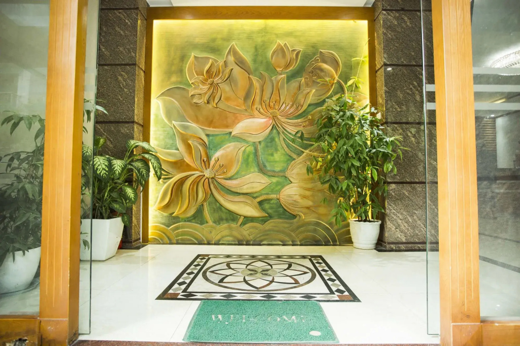 New Lotus Hotel