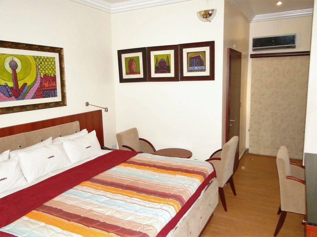 Capital Inn Plus