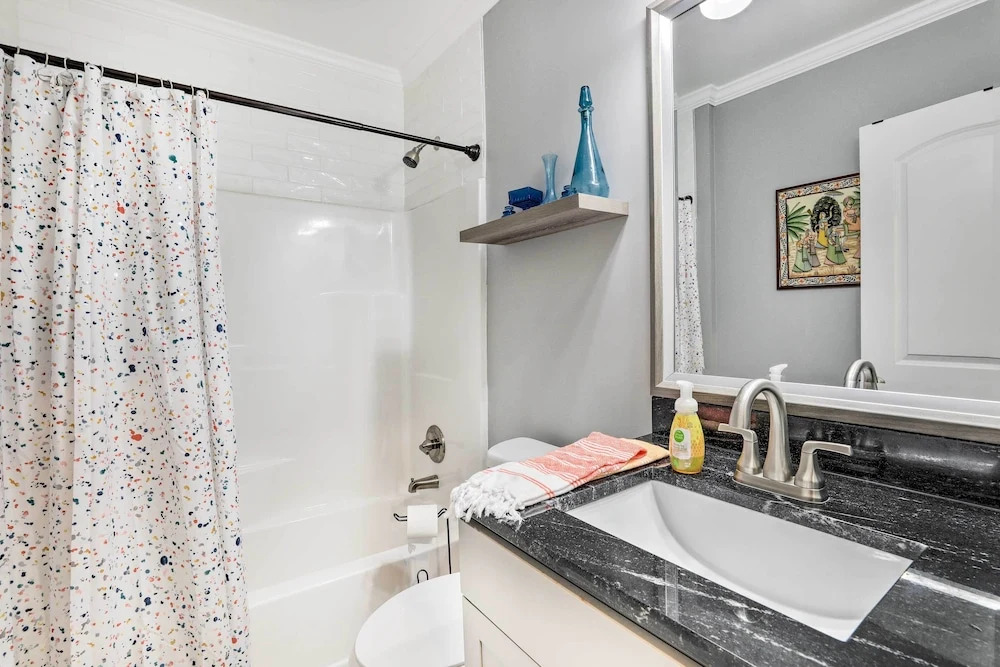 Eclectic Atlanta Abode < 3 Mi to Downtown!