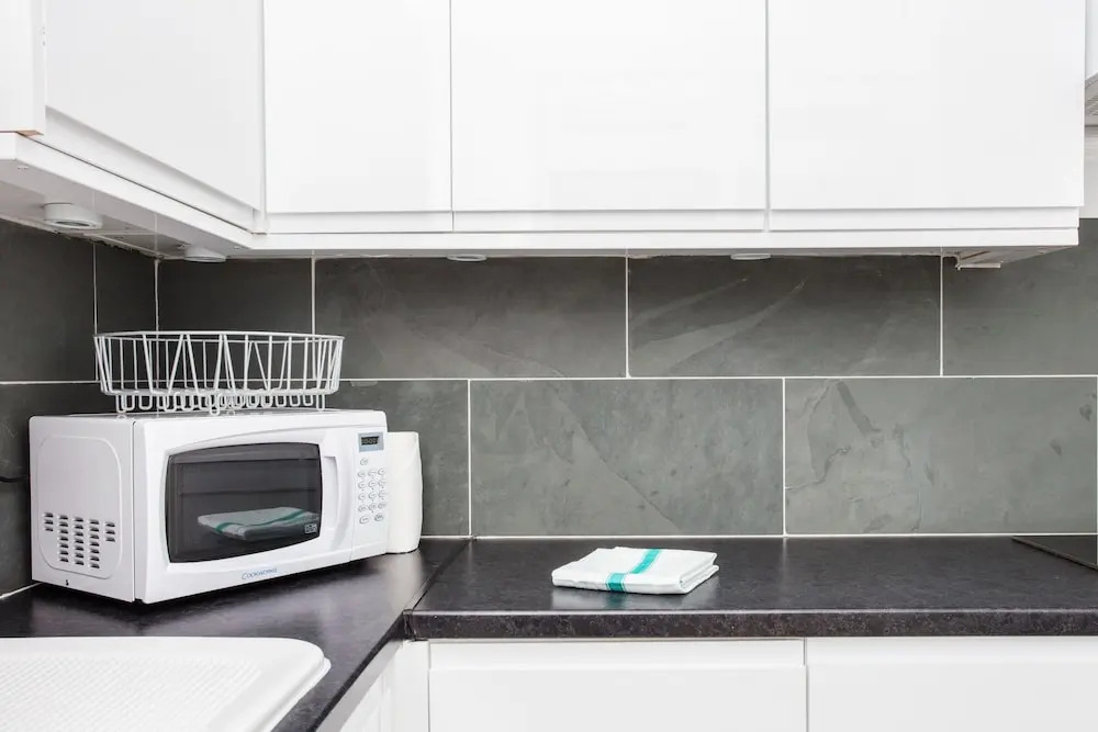 2 Bedroom Flat In Stepney Green