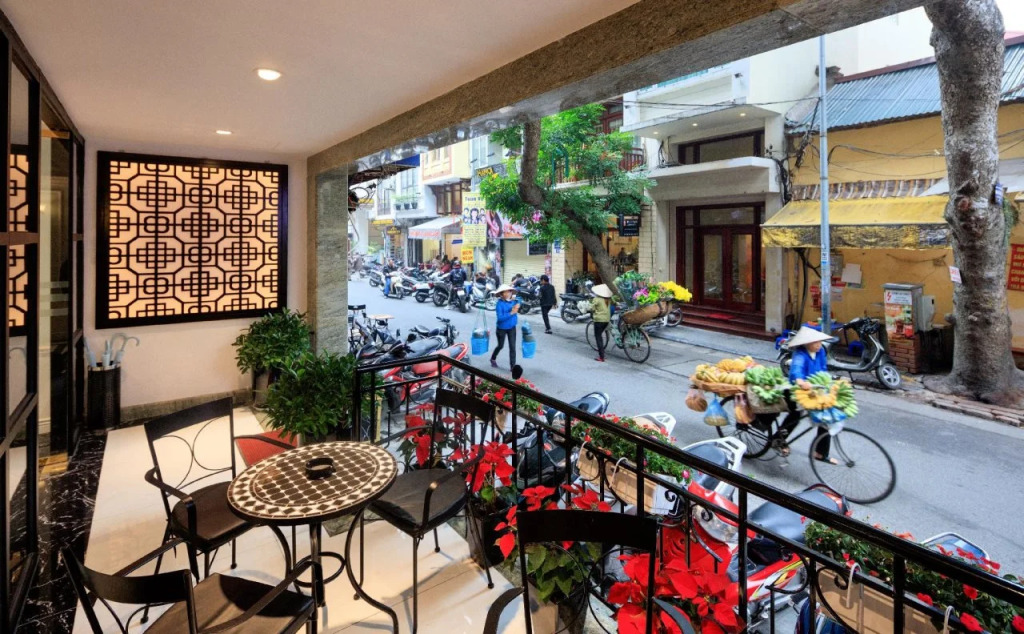 San Boutique Hotel & Travel