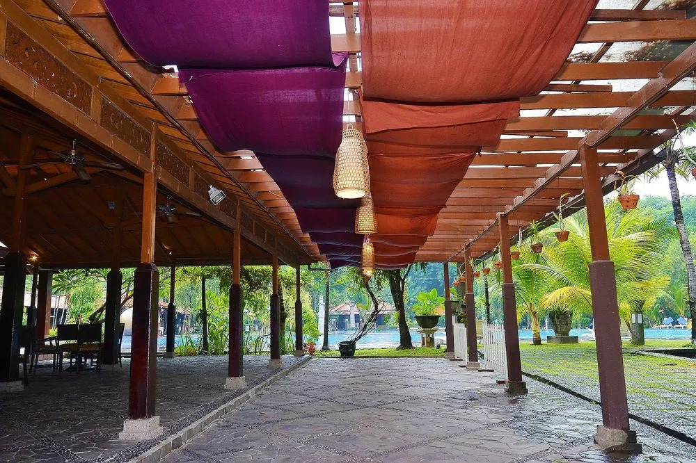 ZEN Premium Singgasana Gunungsari