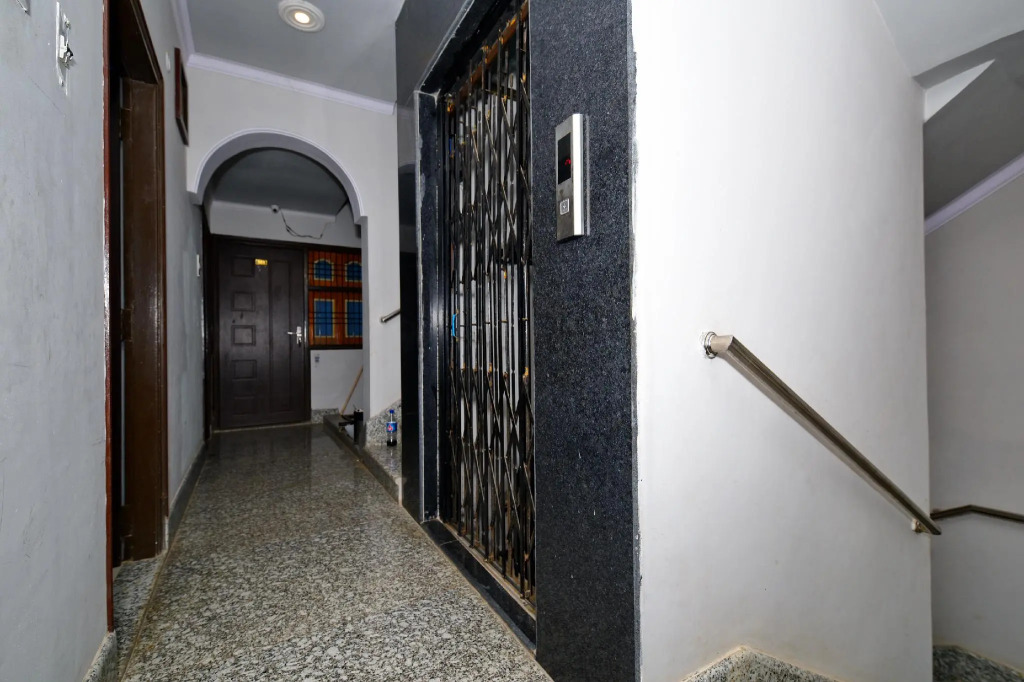 OYO 13086 Temple City Guest House