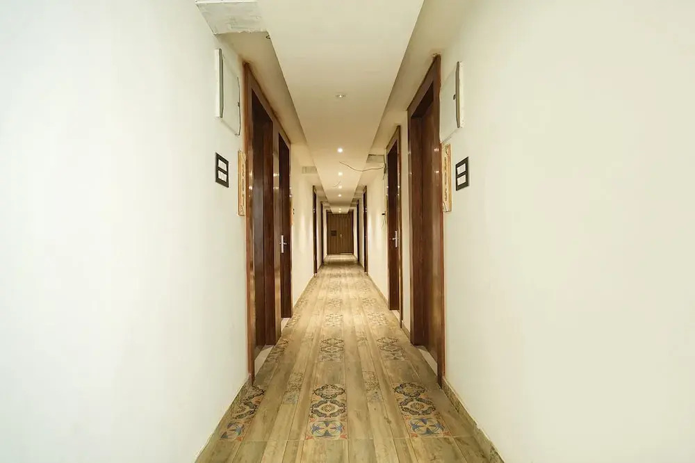 Royal Chandra Hotel
