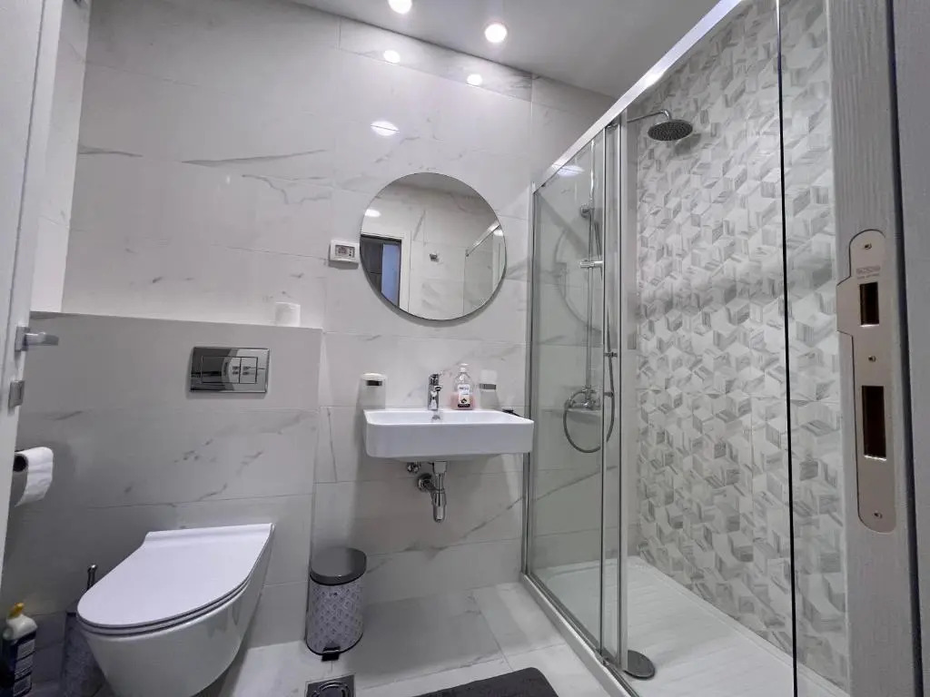 White Home apartment 3