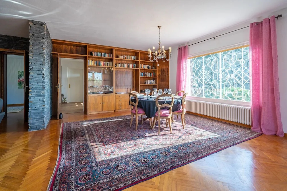 HomeHolidaysRentals Fragance Apartment