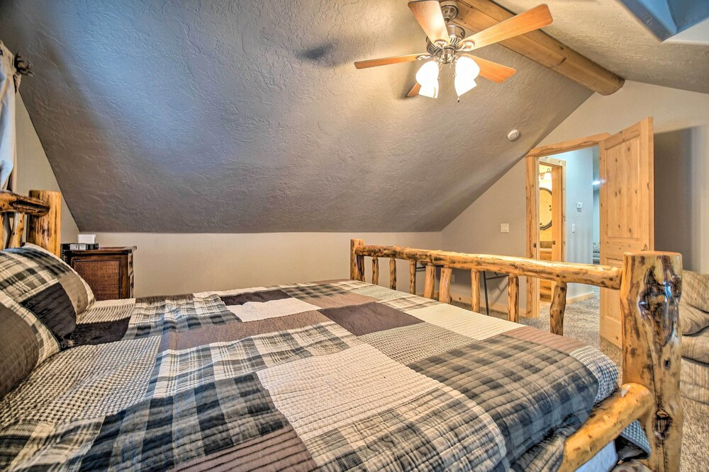 Garden Valley Cabin w/ Loft & Large Deck