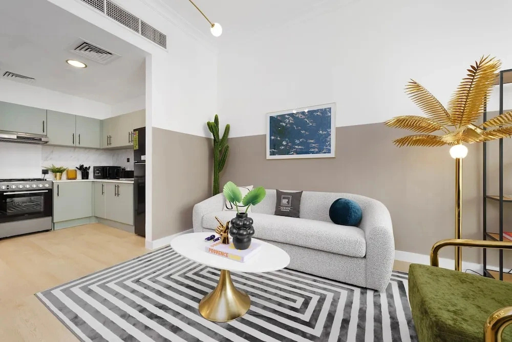 Maison Privee - Superior Apt in Business Bay w/ Dubai Canal Views