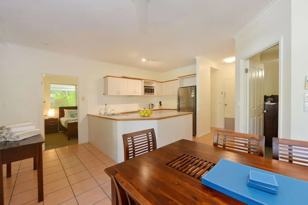 Latitude 16 Tropic Sands