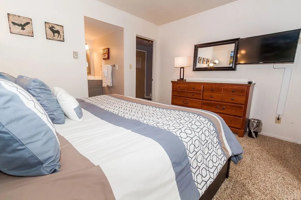 Wild Irishman #1022 - 2 Br Condo