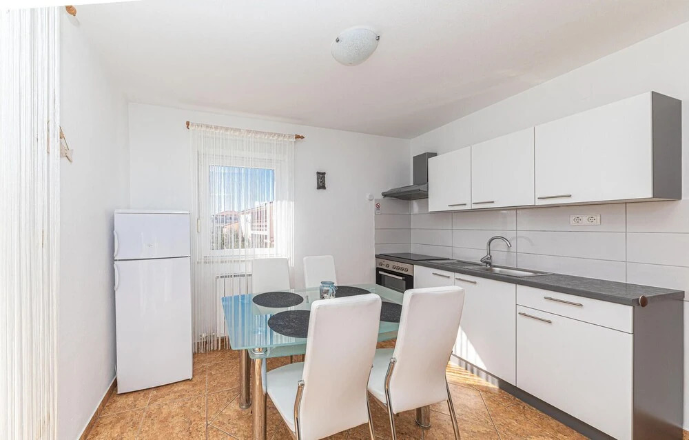 Awesome Apartment in Kastel Luksic With 1 Bedrooms and Wifi