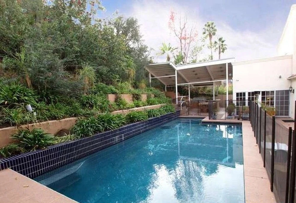 Hollywood Hills Upscale