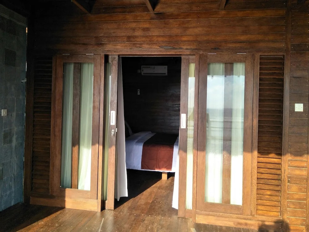 Waterside inn Nusa Penida