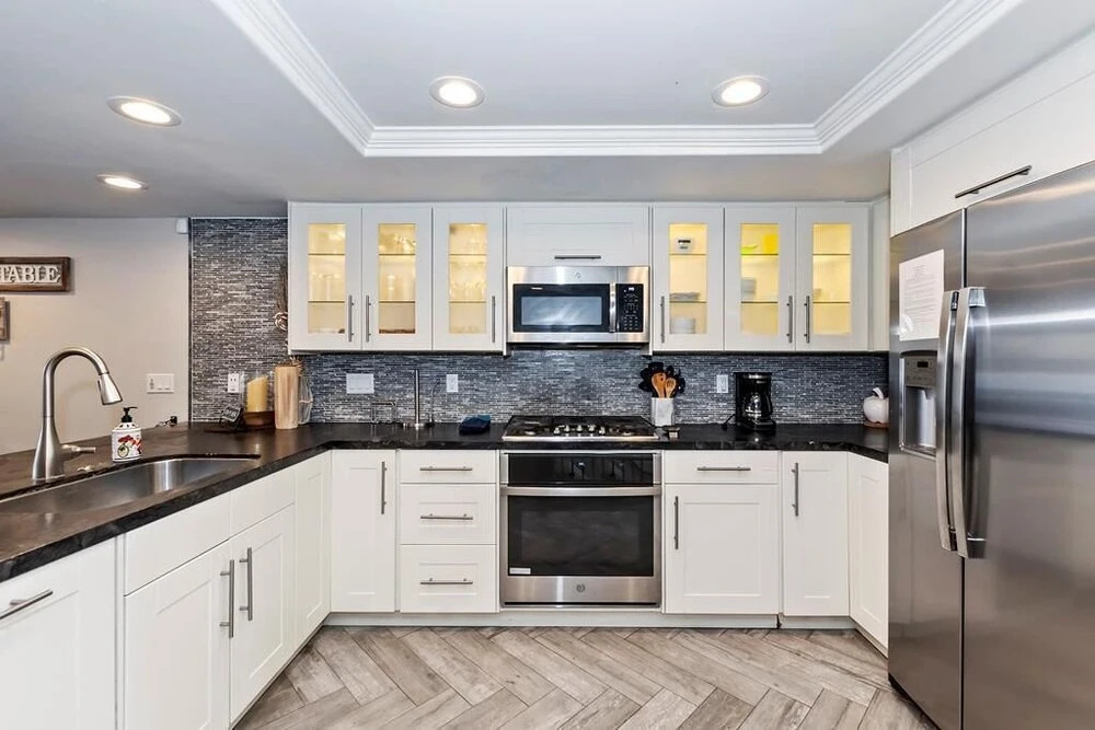 029 Lakefront Luxury Home