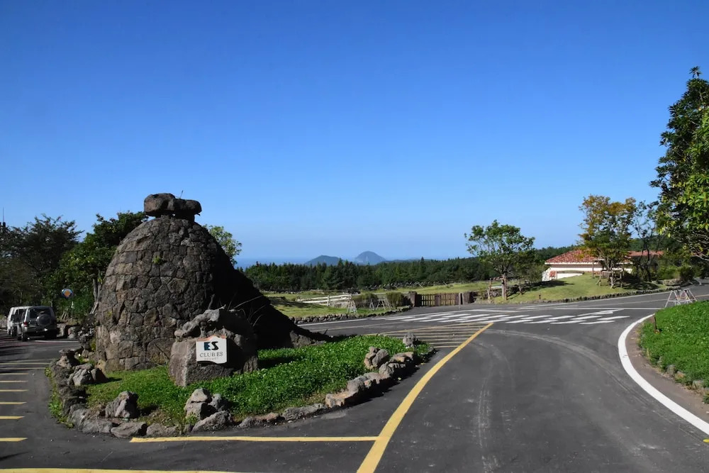 Club ES Jeju Resort
