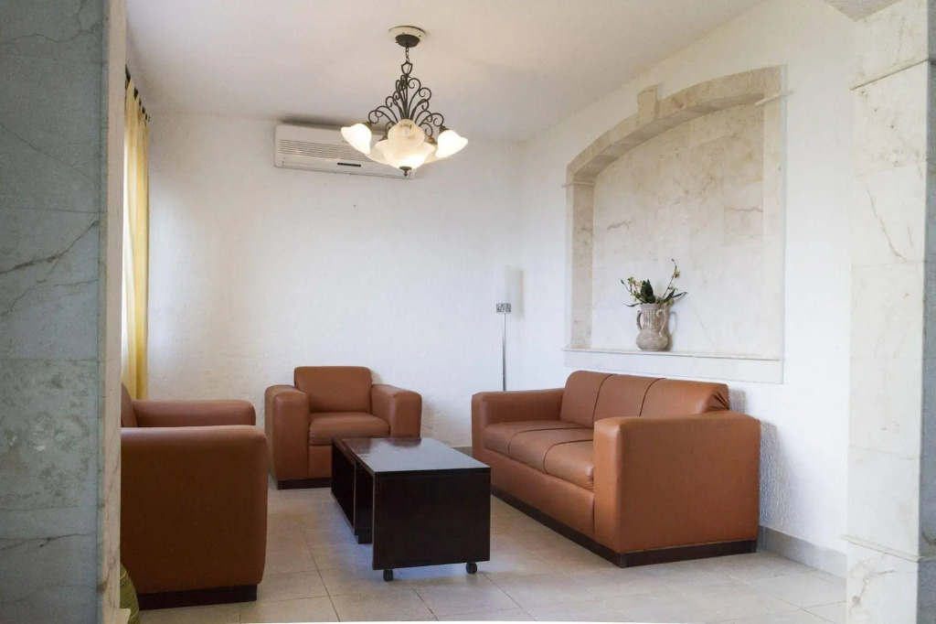 Las Gaviotas Hotel and Suites