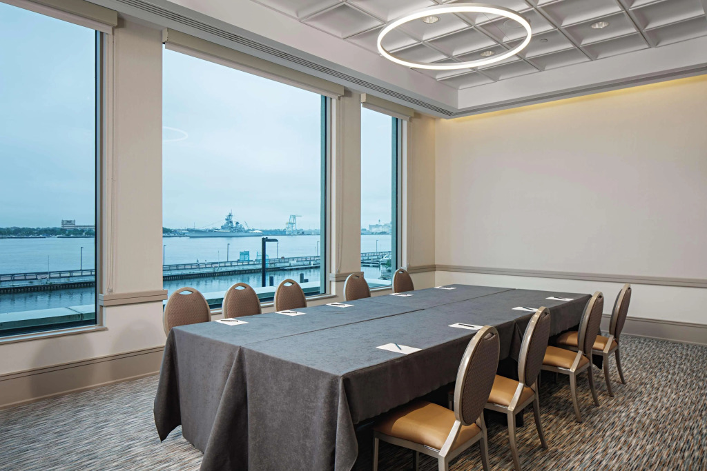 Hilton Philadelphia at Penns Landing